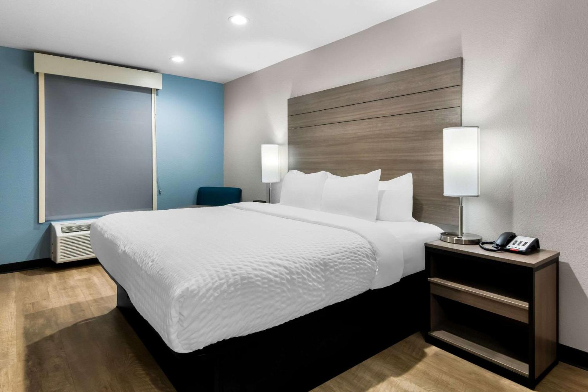 Hotel Clarion Pointe Fort Worth Exteriér fotografie